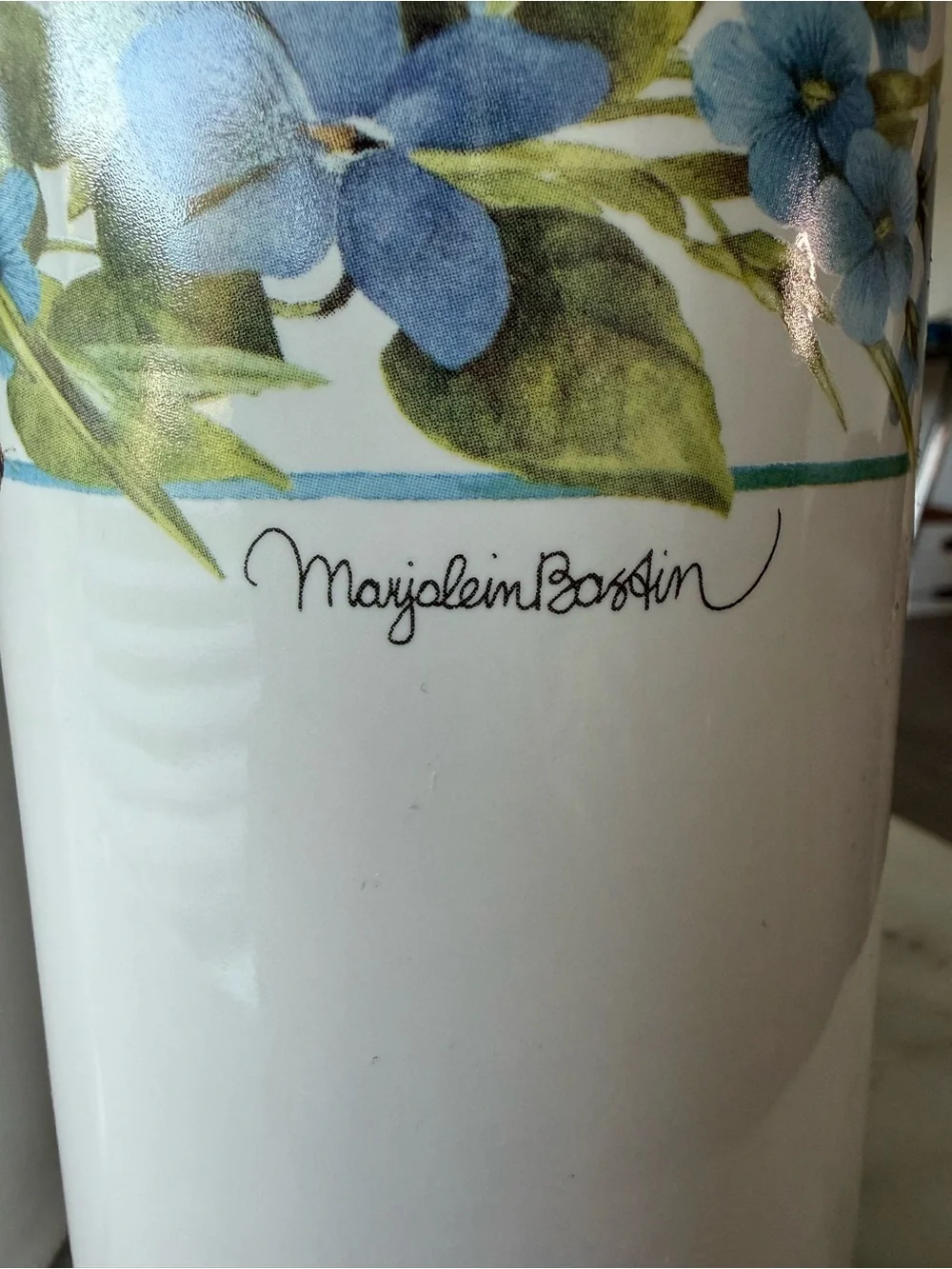 Marjolein Bastin Hallmark Nature’s Sketchbook Vases Set of 2 Blue Violets